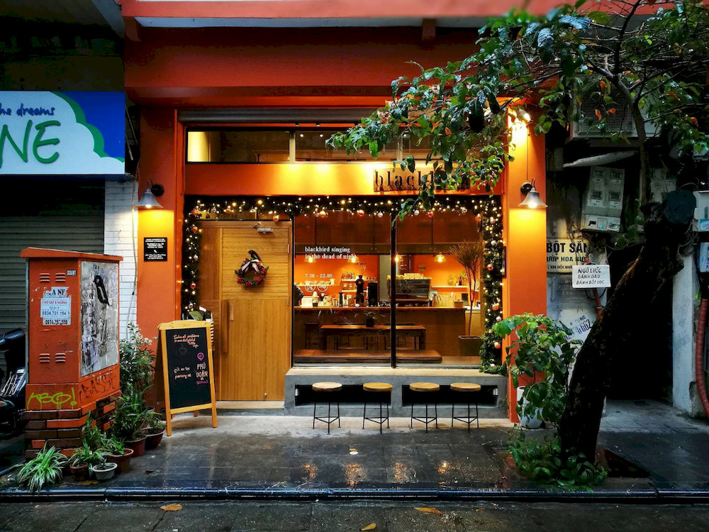 Scandinavian aesthetics and premium coffee make this cafe stand out